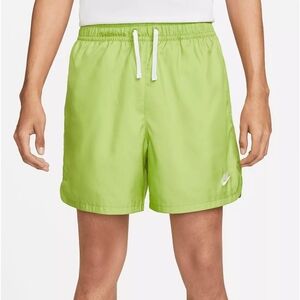 XXL Nike Men's Sportswear Club Woven Flow Shorts in Vivid Green